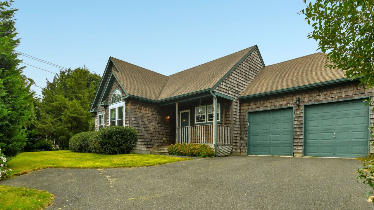 with 2 Car Garage