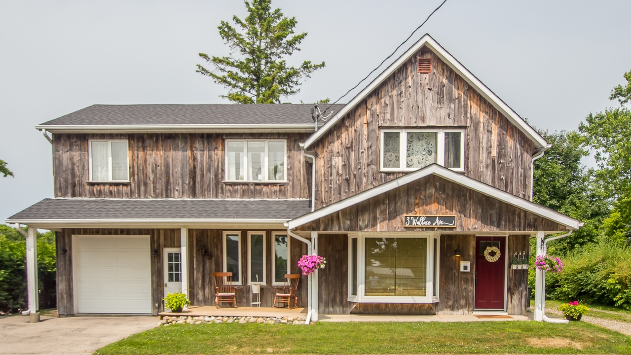 3 Wallace Ave, Palgrave, ON, L7E 0M5 Scene 1