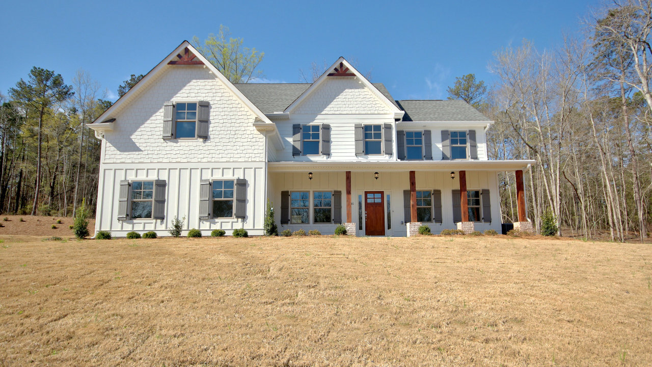 Custom Built Home/1 Acre Lot