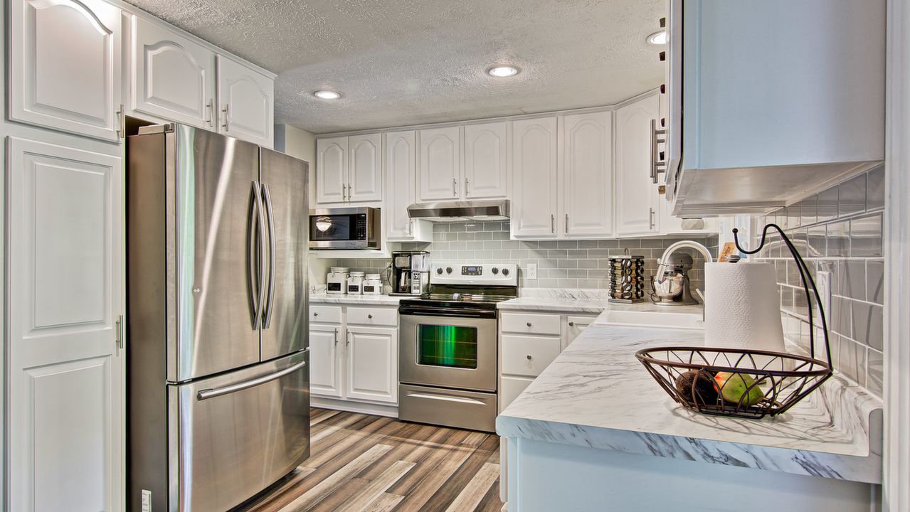 103 Shallowood Cir -06