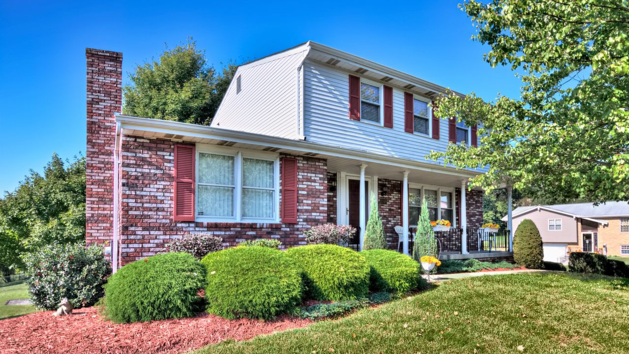 2109 James Drive - 01