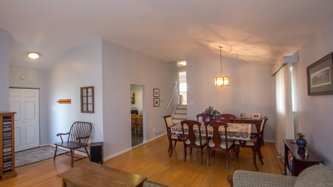 228 Parkway Dr W, Milton, ON, L9T 1A6 Scene 2