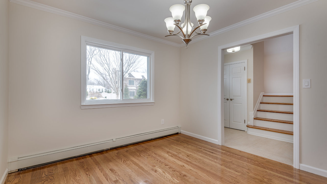 7 Fern Dr W, Jericho, NY, 11753 Scene 4