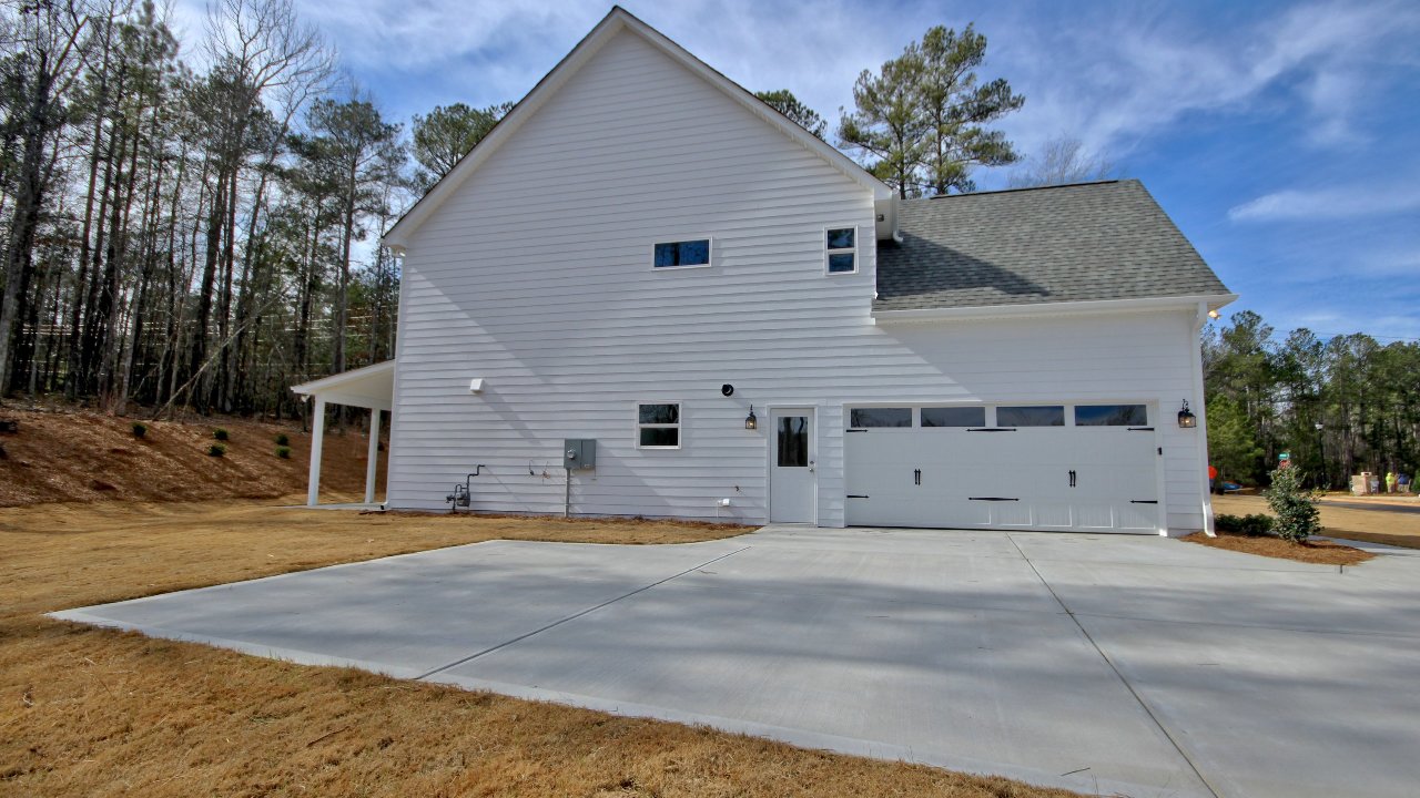 2 Car Garage/Side View