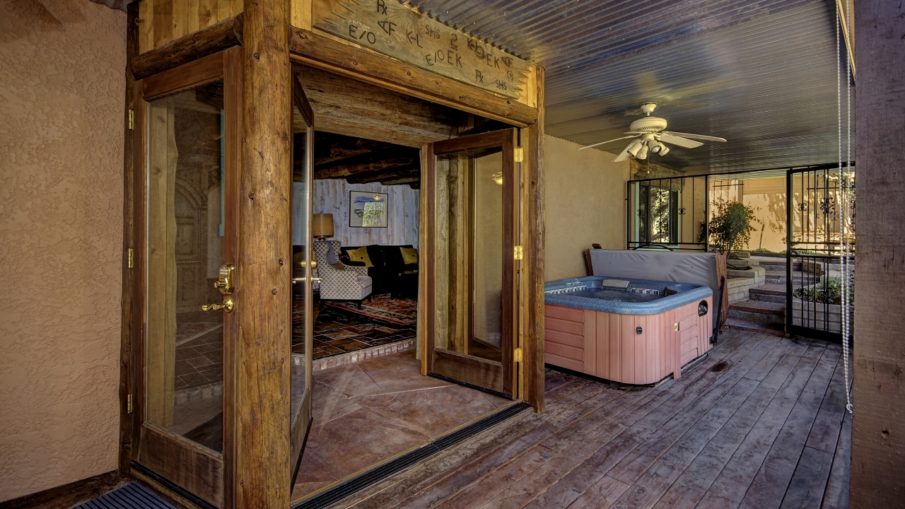 Front Entry, Hot Tub & Deck