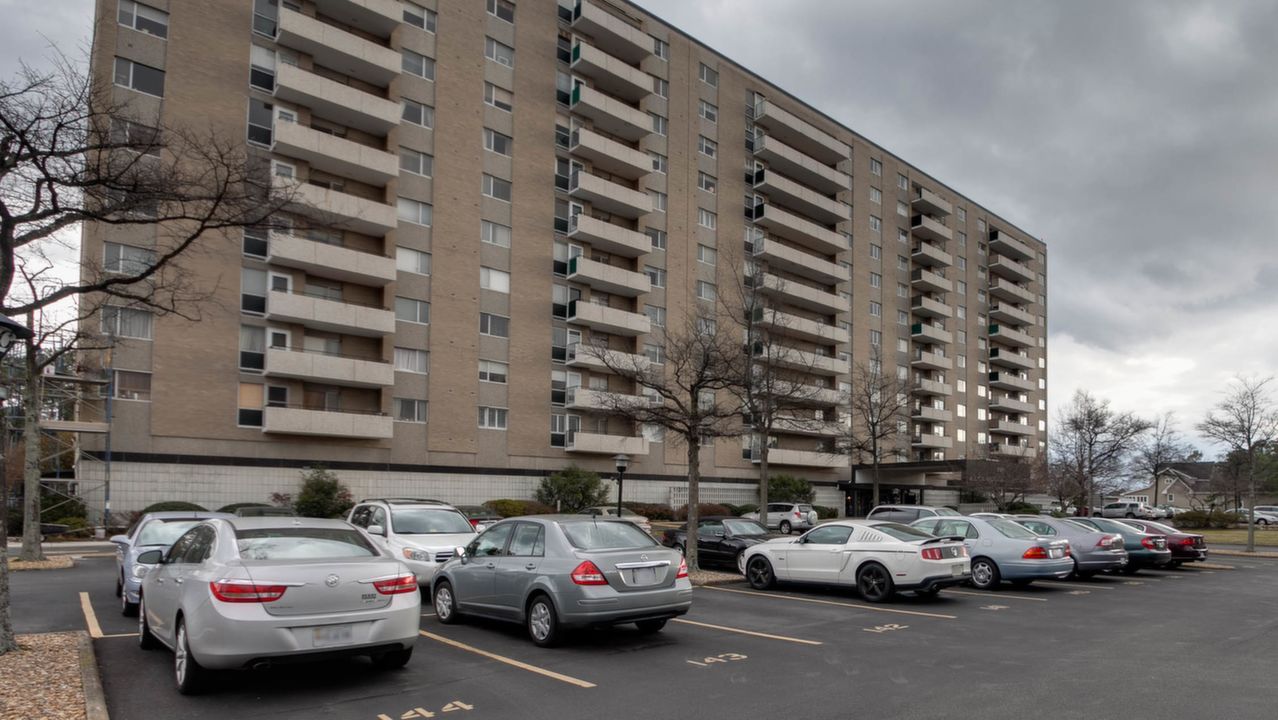 7320 Glenroie Avenue Unit 4A, Norfolk, VA, 23505 Scene 3