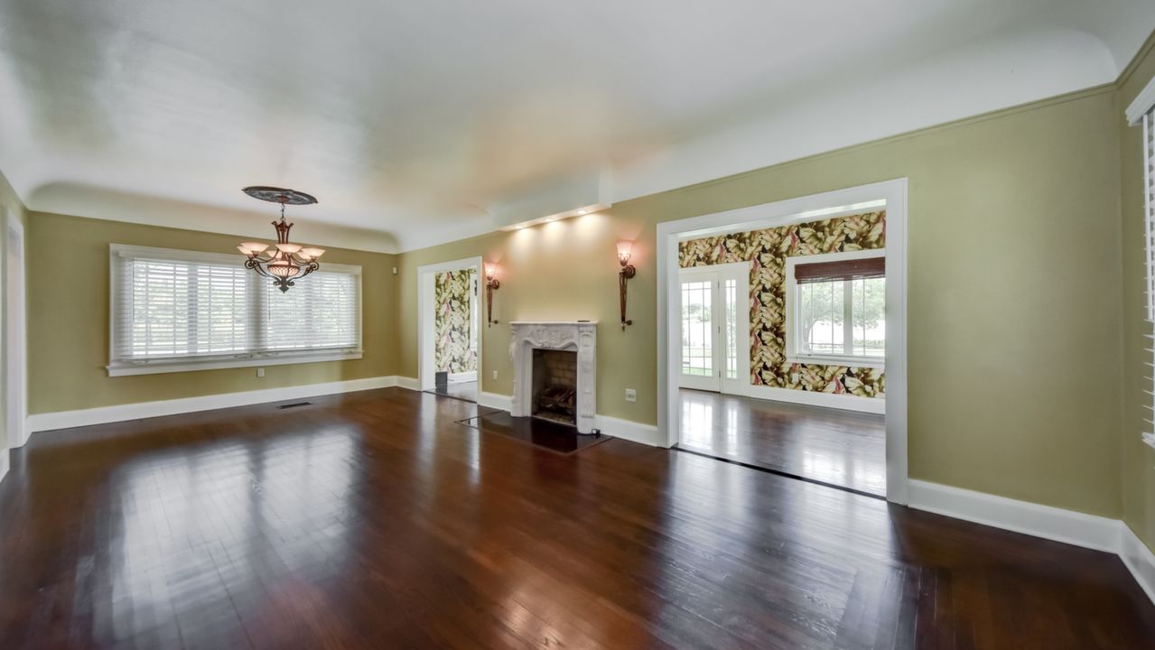 Family/Living/Dining Room
