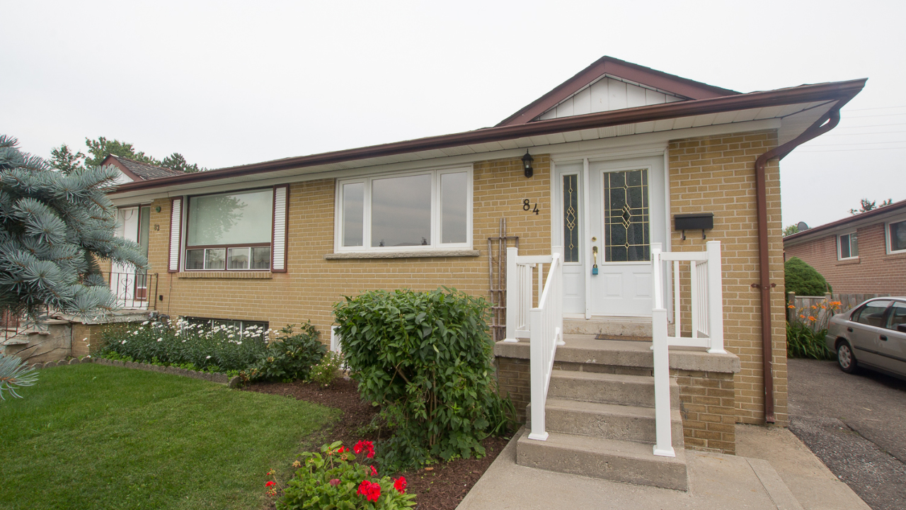 84 Kingsmere Cres, Brampton, ON, L6X 1Z4 Scene 1