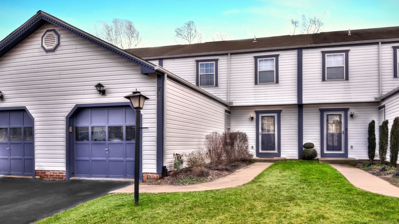 756 Sunset Circle - 01a