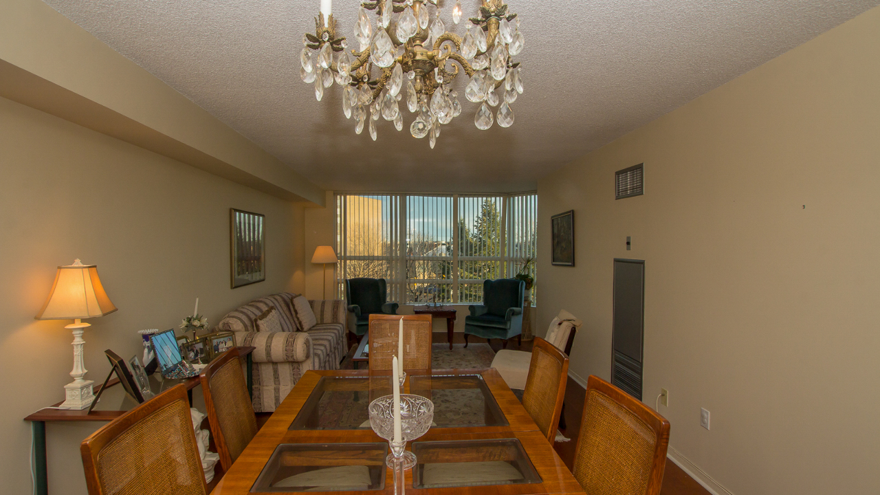 7825 Bayview Ave Suite 310, Thornhill, ON, L3T 7N2 Scene 4