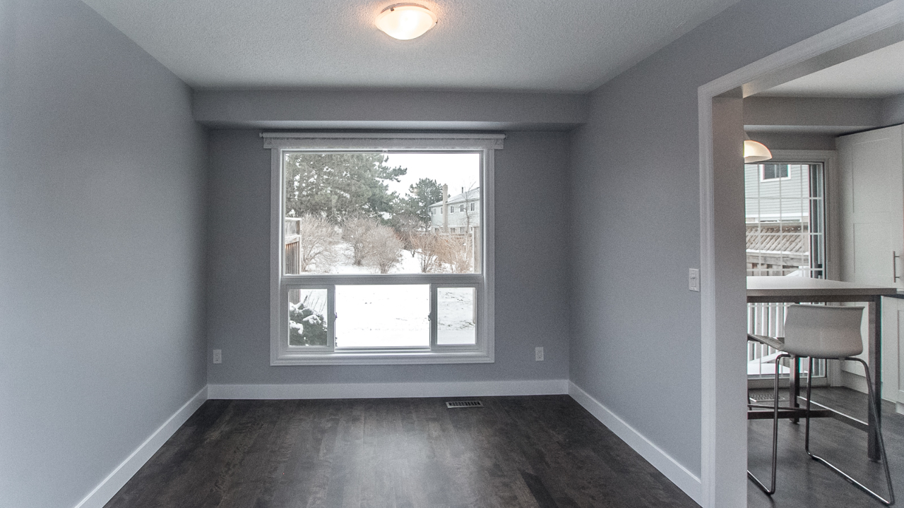 5 Heathcliffe Square, Brampton, ON, L6S 5P9 Scene 2