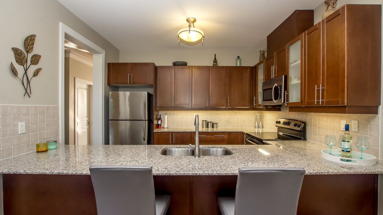 106 Rolling Hills Lane, Bolton, ON, L7E 1T8 Scene 4