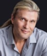 Tommy Konstantinidis, Realtor